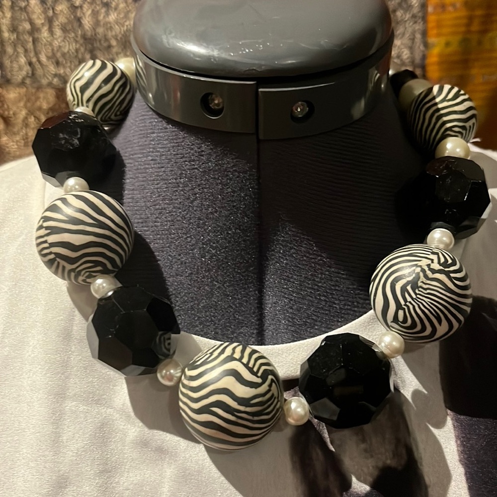 Necklace with pearls, jumbo black beads very nice no tarnish.